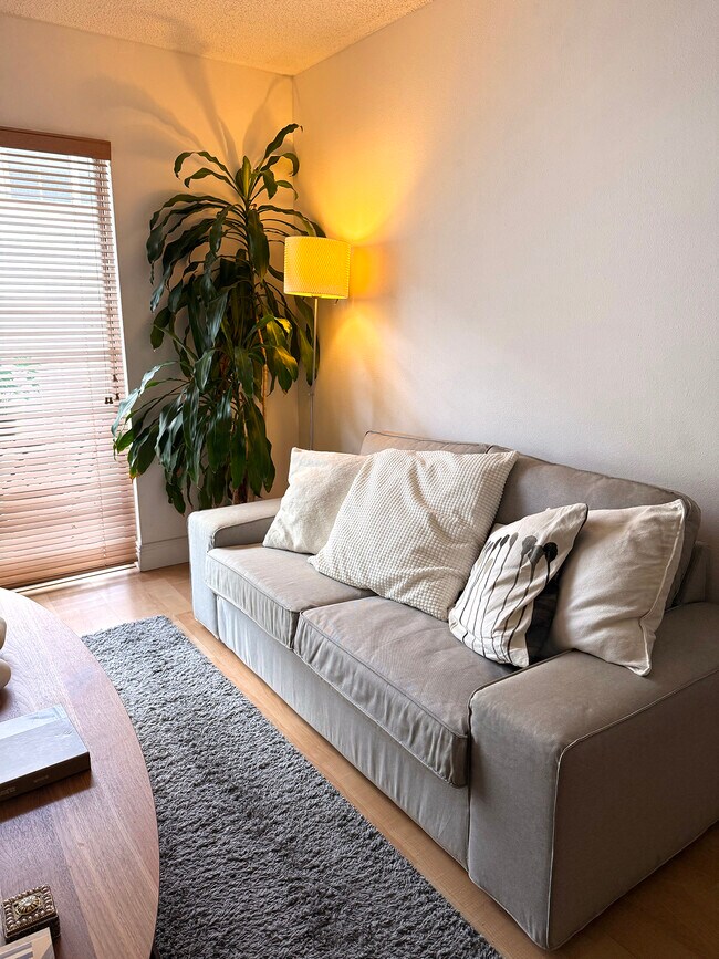 1615 Meridian Ave unit 204, Miami Beach, FL 33139 - photo 7