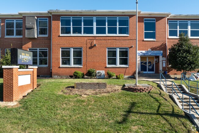 The student population of Anderson Elementary is 308 and the school serves PK-5.