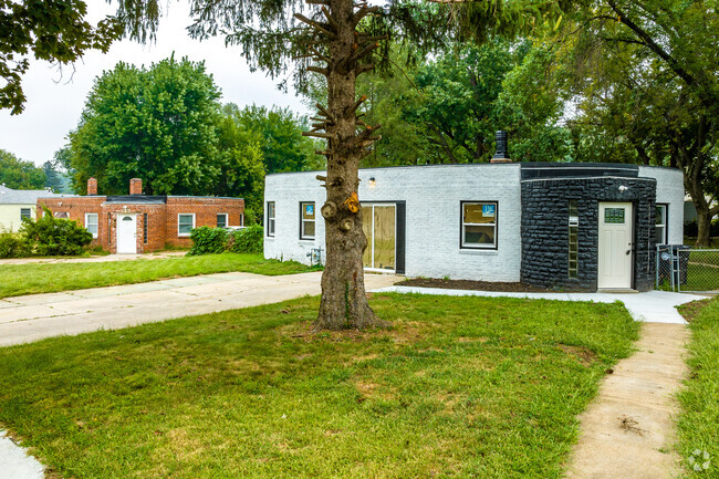 Several art-deco homes dot the streets of Fairfax and the surrounding neighborhoods.
