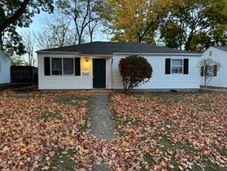 907 Dover Dr, South Bend, IN 46614