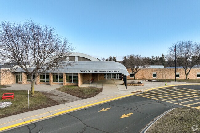 Cannon Falls Elementary has earned an overall grade of B from Niche.com.