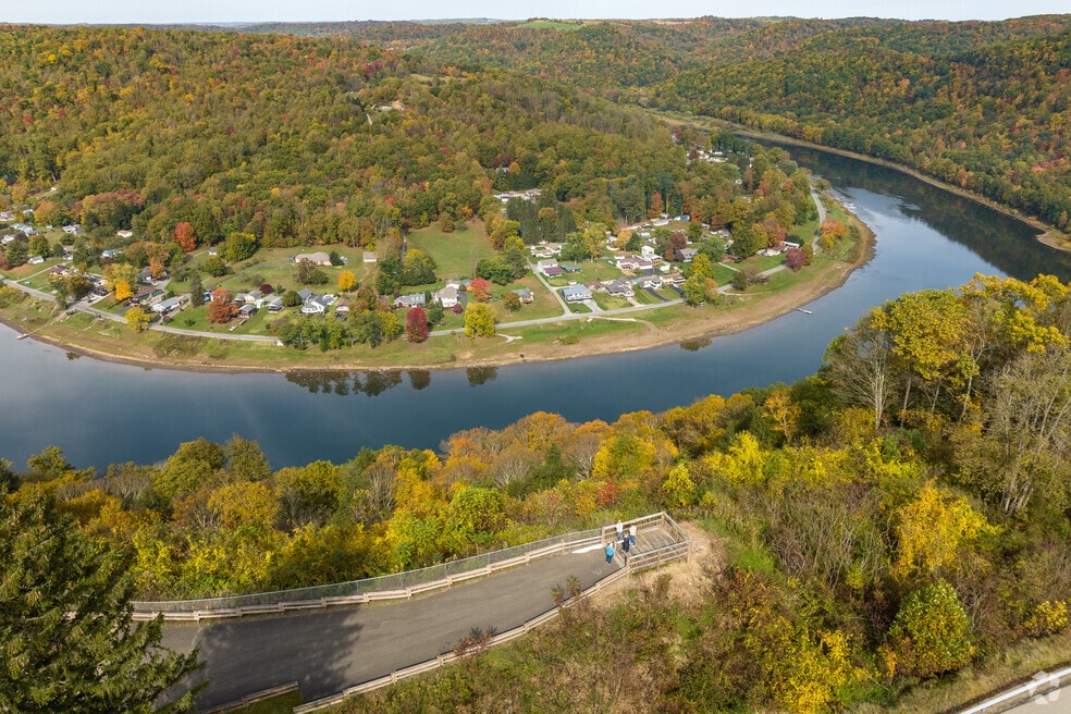 Bradys Bend Township