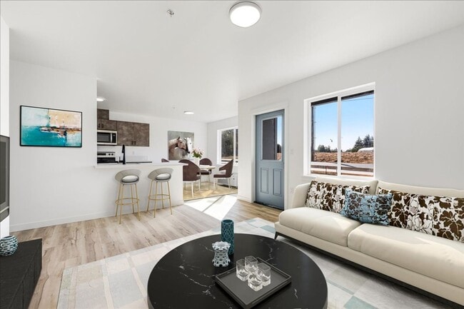 Trail Ave Apartments, Keizer, OR 97303 - photo 3