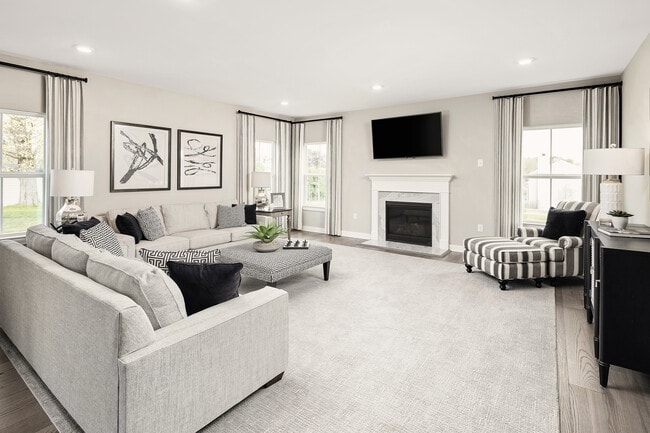 300 Pinewood Dr unit 38054409, Mars, PA 16046 - photo 4