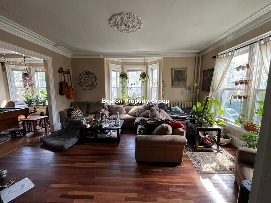 15 Sparhawk St unit 1, Brighton, MA 02135 - photo 1