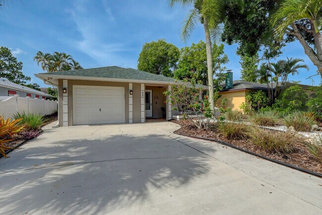 650 93rd Ave N unit ID1073498P, Naples, FL 34108 - photo 5