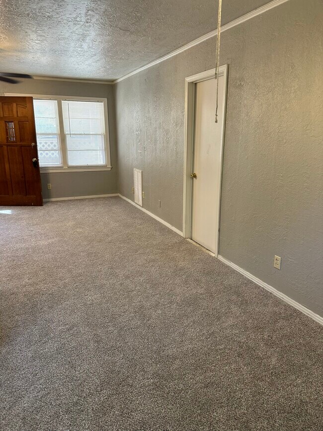 409 W Johnson St, Norman, OK 73069 - photo 4