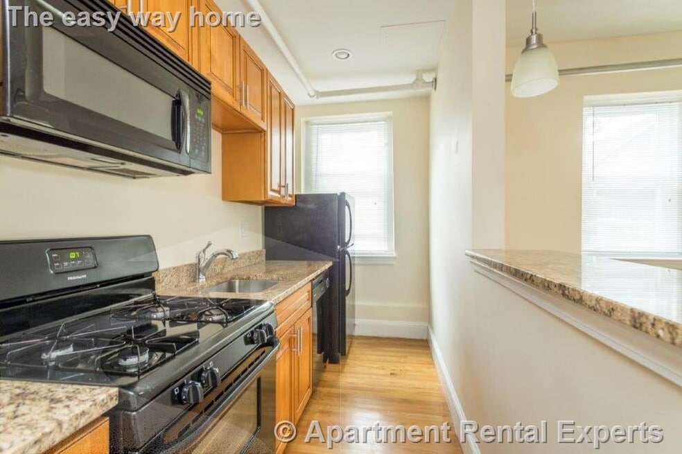136 Highland Ave unit 33, Somerville, MA 02143 - photo 1