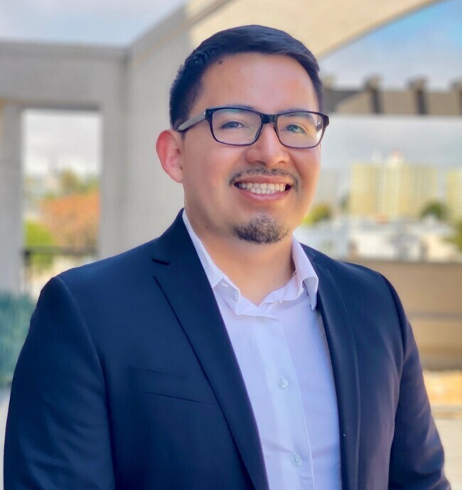 Hirvin Montano Robledo