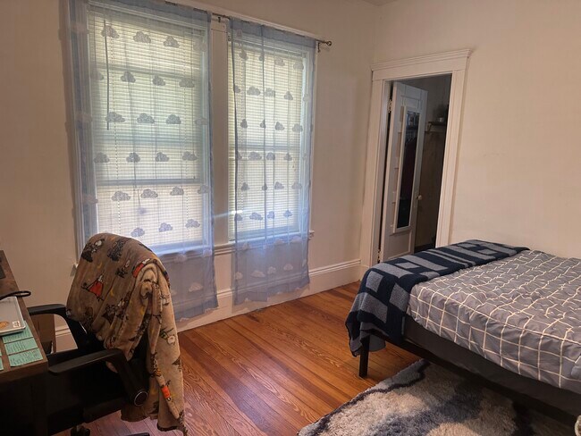 100 W Adams St unit 2, Somerville, MA 02144 - photo 5