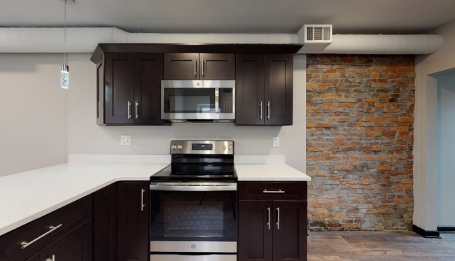 1819 E Carson St unit 200, Pittsburgh, PA 15203 - photo 3