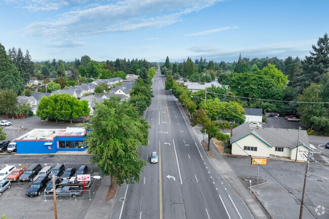 River Road is one of the primary thoroughfares through the River Road neighborhood.