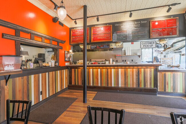 The Electric Cheetah Serves Craft Root Beer and Comfort Food