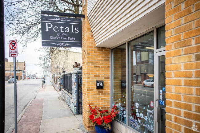 Petals by Felicia makes custom order bouquets and floral arrangements.