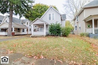 1030 Lake Ave Unit 1030 1/2 Lake Ave, Fort Wayne, IN 46805