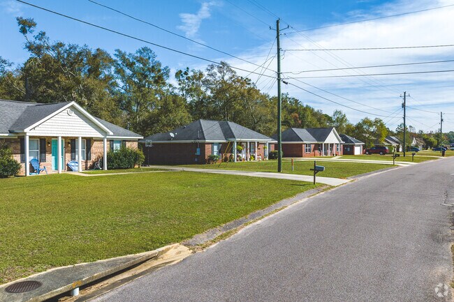 Many homes in Muddy Creek are small, Ranch Style designs.