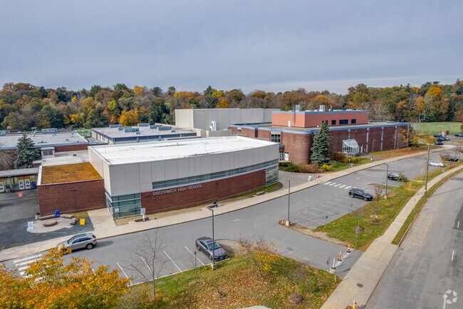 Greenwich High School serves students in grades 9 through 12 in Mid-Country East.