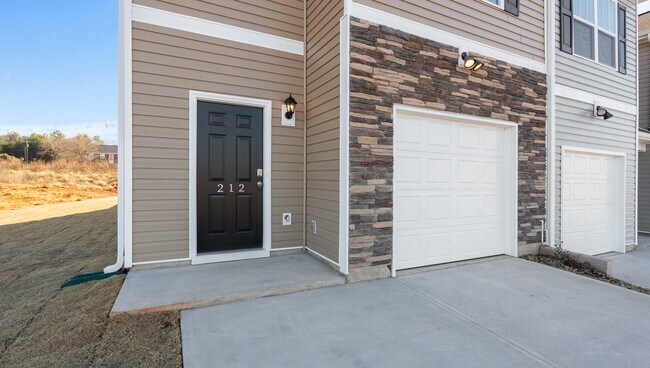 772 Embark Cir, Greer, SC 29651 - photo 3