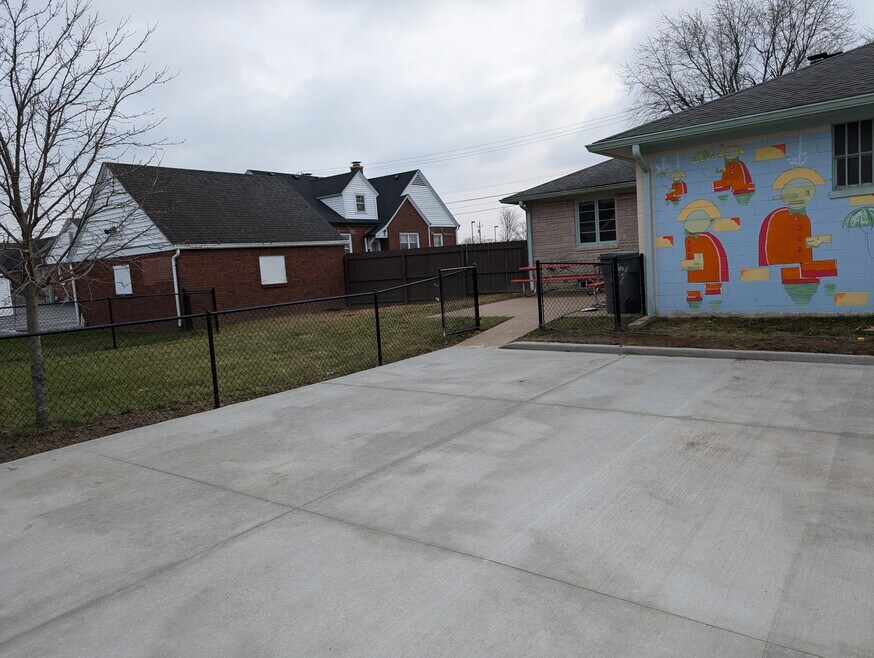 7302 E Washington St unit A, Indianapolis, IN 46219 - photo 1