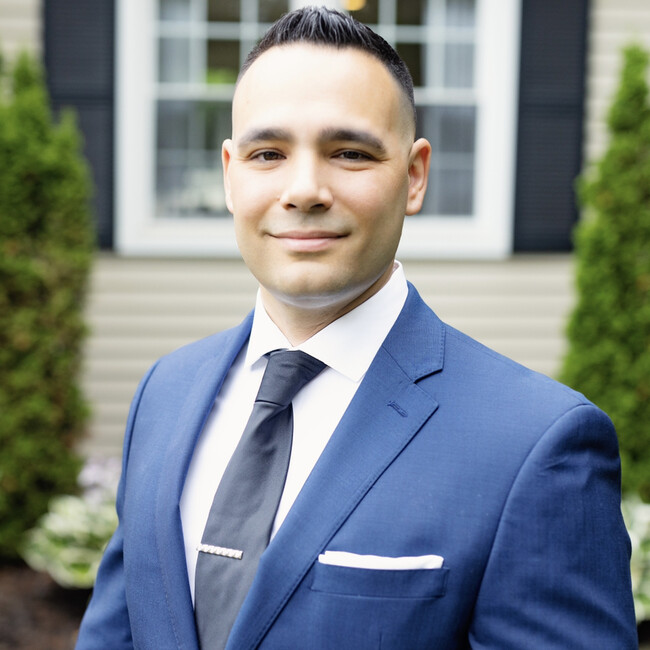 Agent Photo