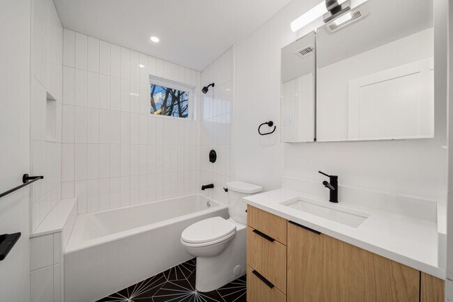 7 Wenham St, Boston, MA 02130 - photo 5