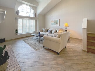 5462 Gold Rush Dr NW, Albuquerque, NM 87120