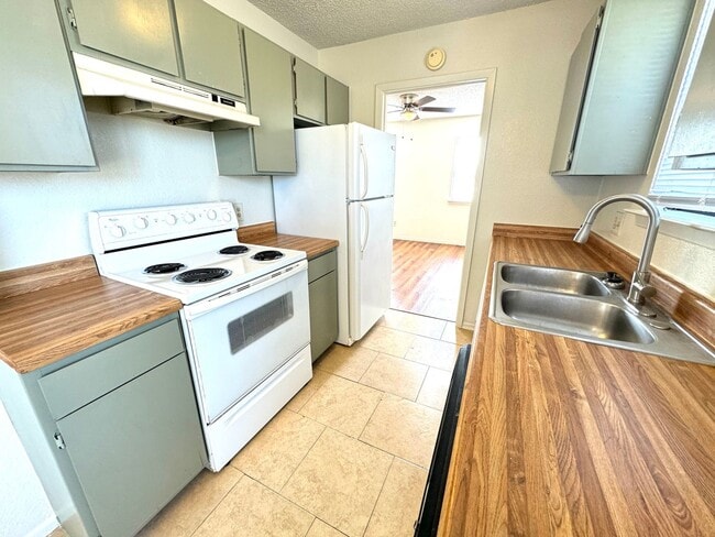 2515 Bermuda Dr unit B, Killeen, TX 76549 - photo 7