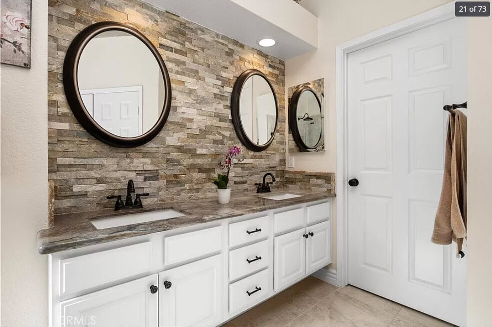 421 Tazewell Ave unit 101, Cape Charles, VA 23310 - photo 1