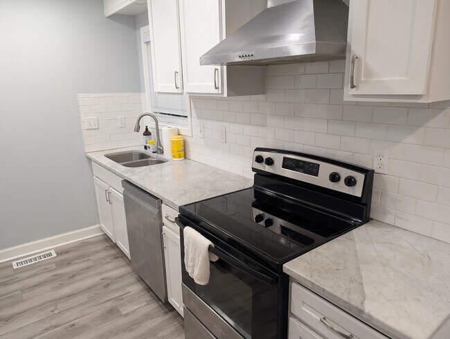 1263 Oakland Dr SW, Atlanta, GA 30310 - photo 7