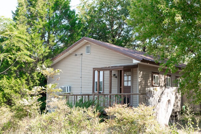 521 W Agency St, Roberta, GA 31078 - photo 2