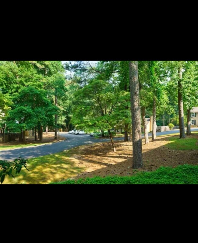 1090 New Haven Dr SW unit 1090B, Marietta, GA 30064 - photo 7