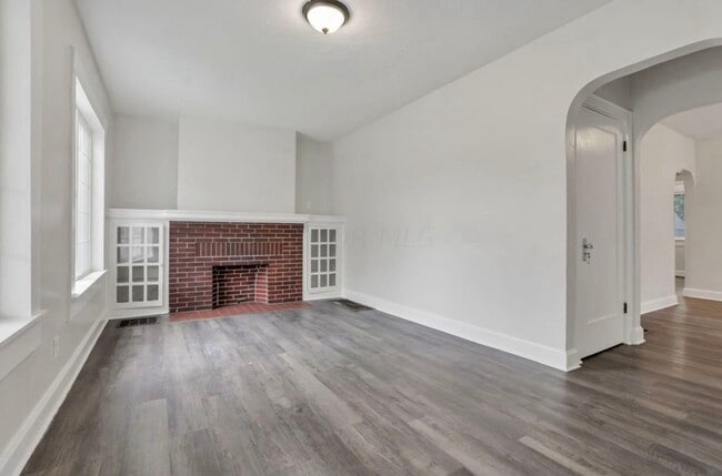 1364 S Champion Ave unit 1364 S Champion, Columbus, OH 43206 - photo 2