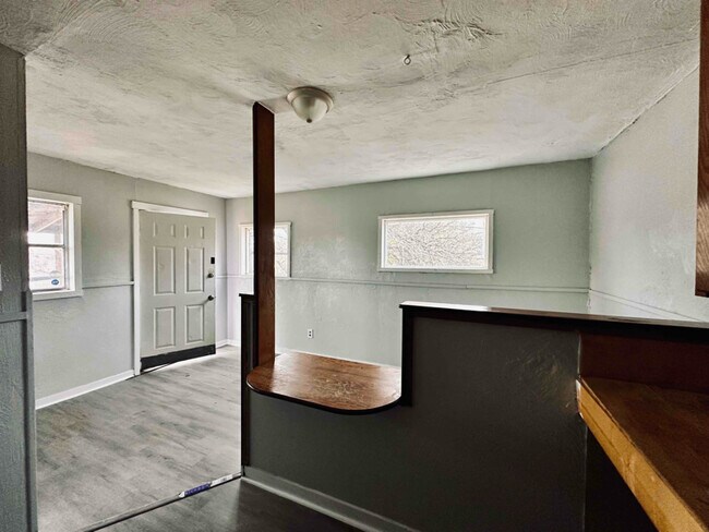 416 NW Euclid Ave unit up SS, Lawton, OK 73507 - photo 4