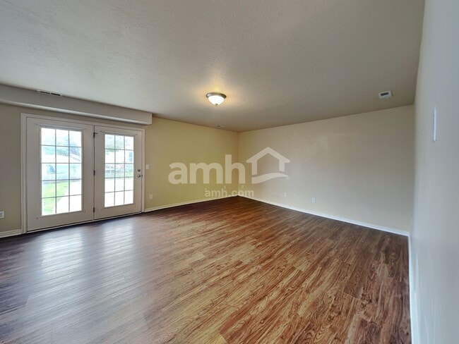 3804 W 5625 S, Roy, UT 84067 - photo 5