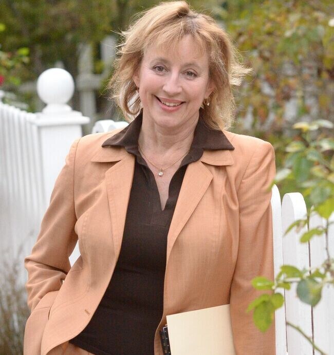 Laurie Pfohl