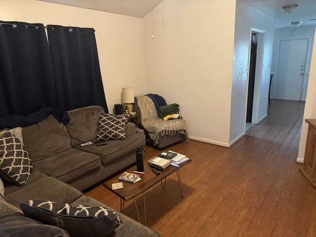 3403 Judythe Ct, Bryan, TX 77803 - photo 2