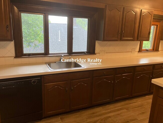 93 Hillside Rd unit 2, Watertown, MA 02472 - photo 4