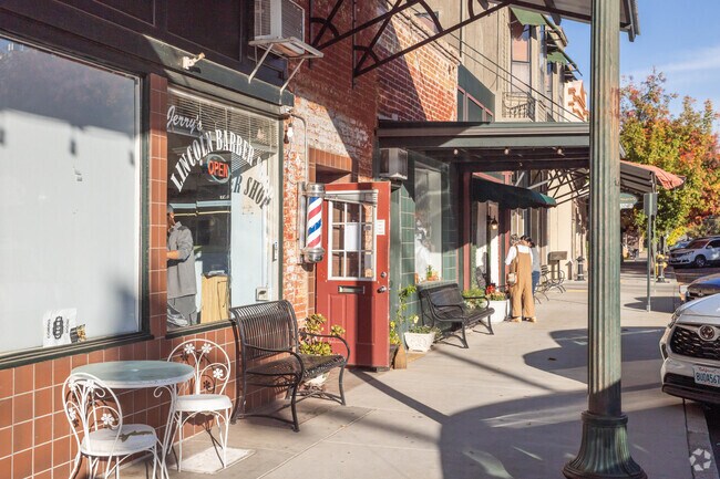 Small shops and services are still a thing in Historic Downtown Lincoln.