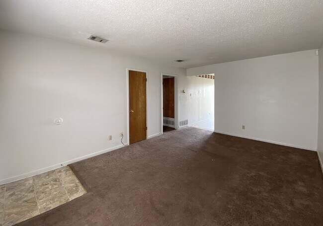 4801 Rainbow Cir unit 2, Killeen, TX 76543 - photo 4