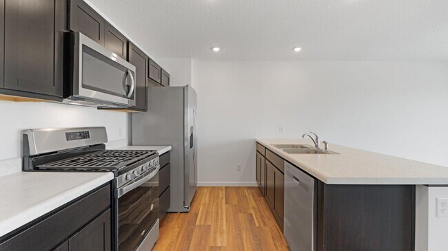 10791 Hamish Way unit 38120536, Roanoke, IN 46783 - photo 2