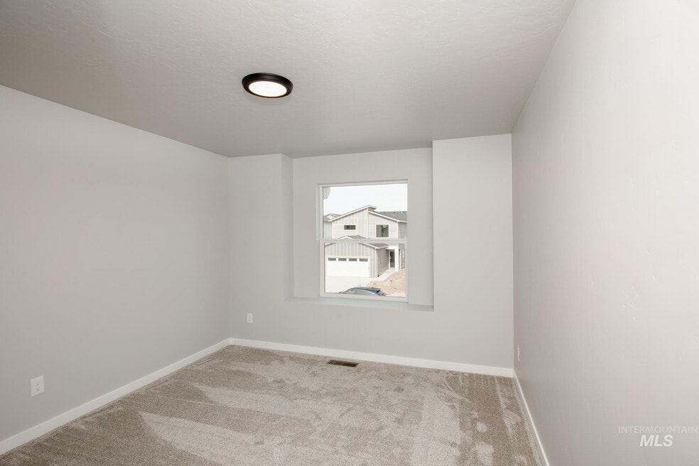 220 Moose St, Horseshoe Bend, ID 83629 - photo 1