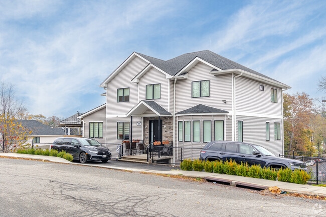 Spring Valley, NY, also have new upscale and luxurious homes.