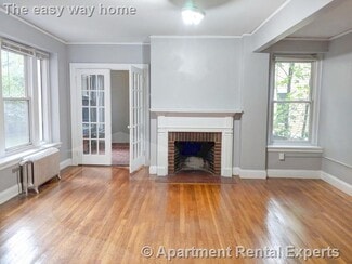 7 Craigie Cir Unit 2, Cambridge, MA 02138