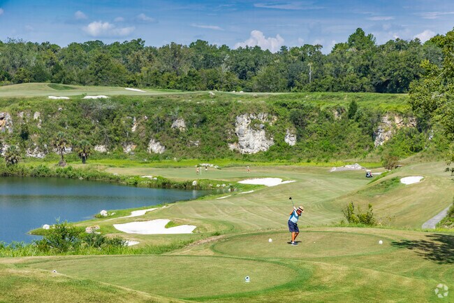 Breath taking beauty awaits you as you start your round of golf at Black Diamond.