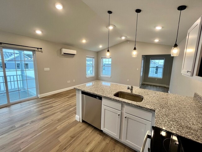 River's Edge Apartments, Green Island, NY 12183 - photo 2