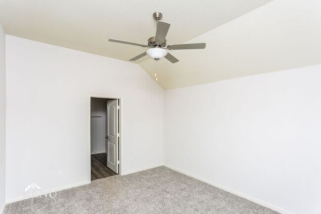 324 Blue Buffalo St, Fort Worth, TX 76120 - photo 7