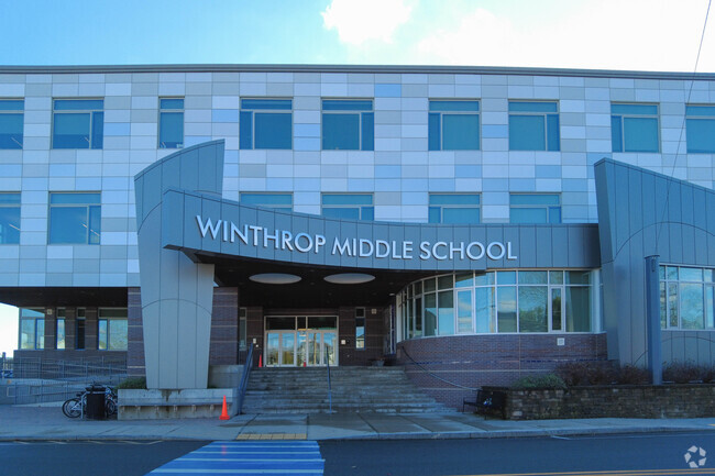 Winthrop Middle School has an overall grade of B on Niche.