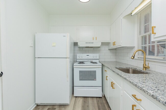 Myers Pointe, Greensboro, NC 27405 - photo 3