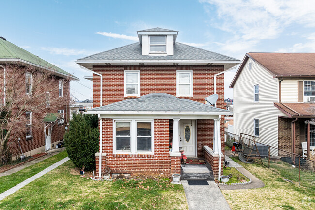 Brick single homes make a popular housing option for many Hershey families.