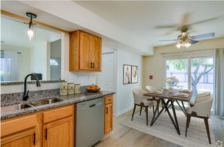 14710-14832 W Hidden Creek Ct, New Berlin, WI 53151